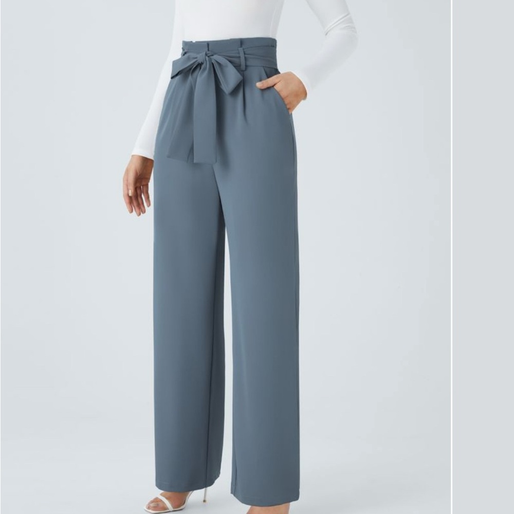 HALARA High-Waisted Wide-Leg Pants in Gray